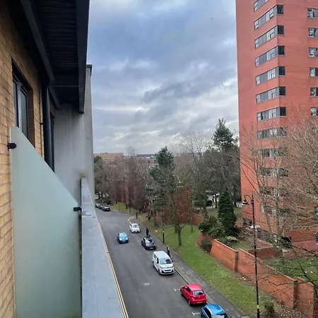 Central Birmingham Location Near Icc, With Balcony, Wifi, Parking And Smart Tv Exterior photo