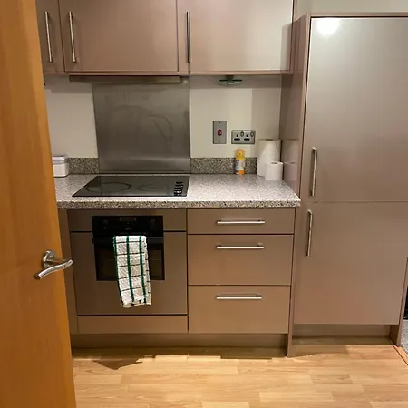 Central Birmingham Location Near Icc, With Balcony, Wifi, Parking And Smart Tv Exterior photo