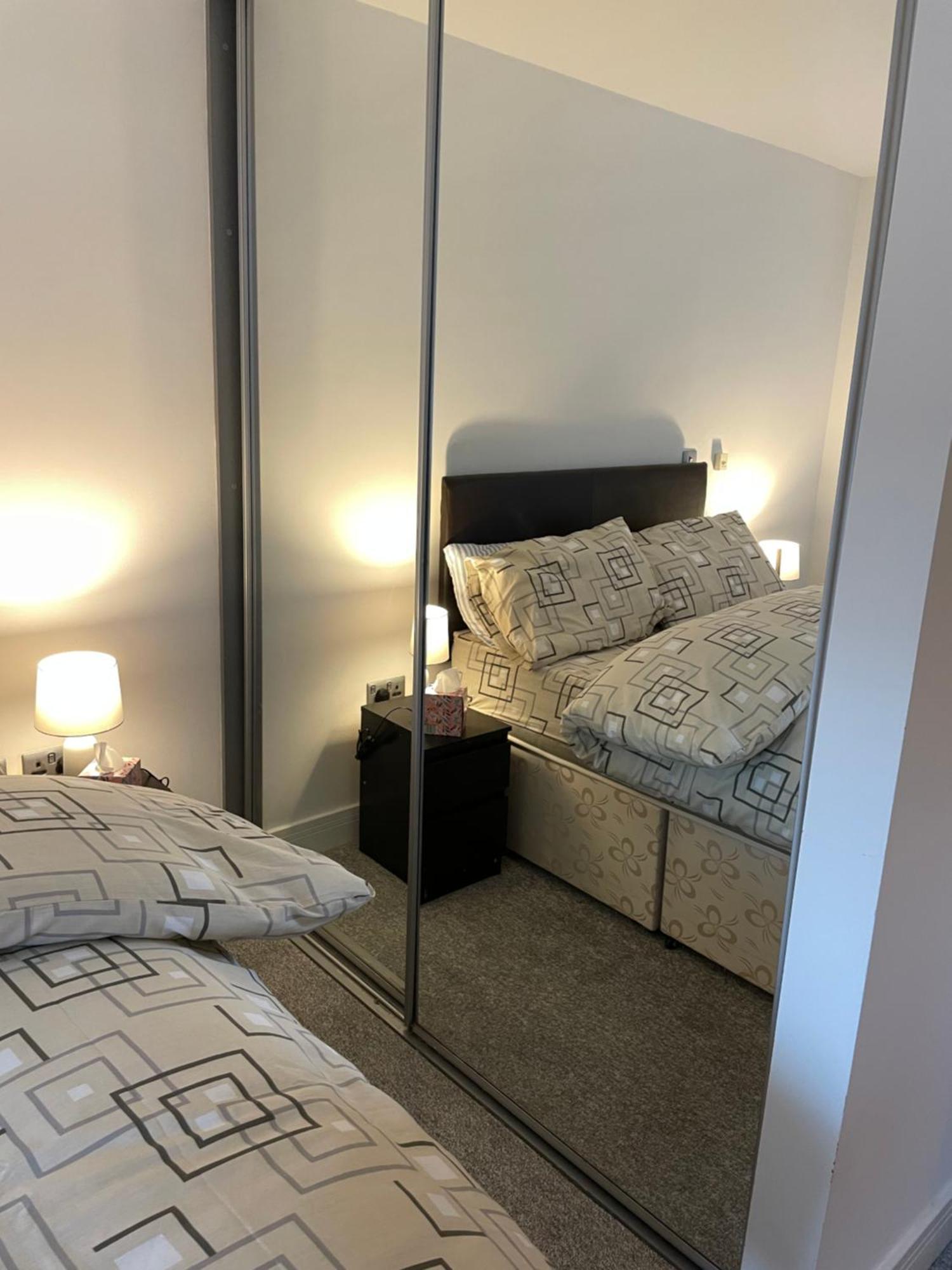Apartment Location Near Icc, With Balcony, Wifi, Parking And Smart Tv Birmingham