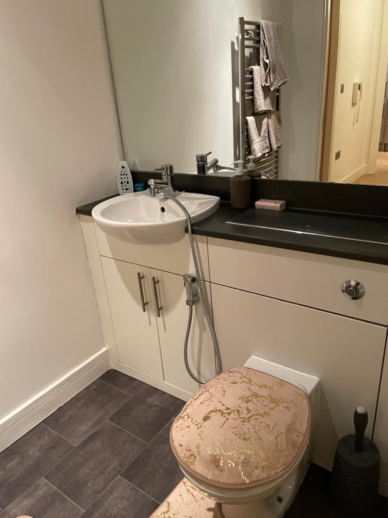 Location Near Icc, With Balcony, Wifi, Parking And Smart Tv Apartment Birmingham