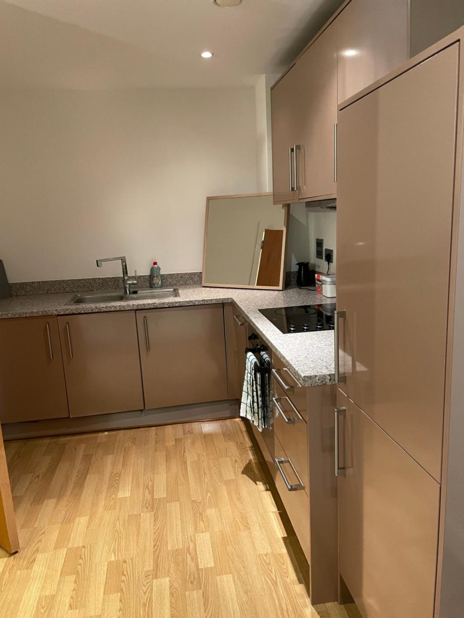 Location Near Icc, With Balcony, Wifi, Parking And Smart Tv * Бирмингем